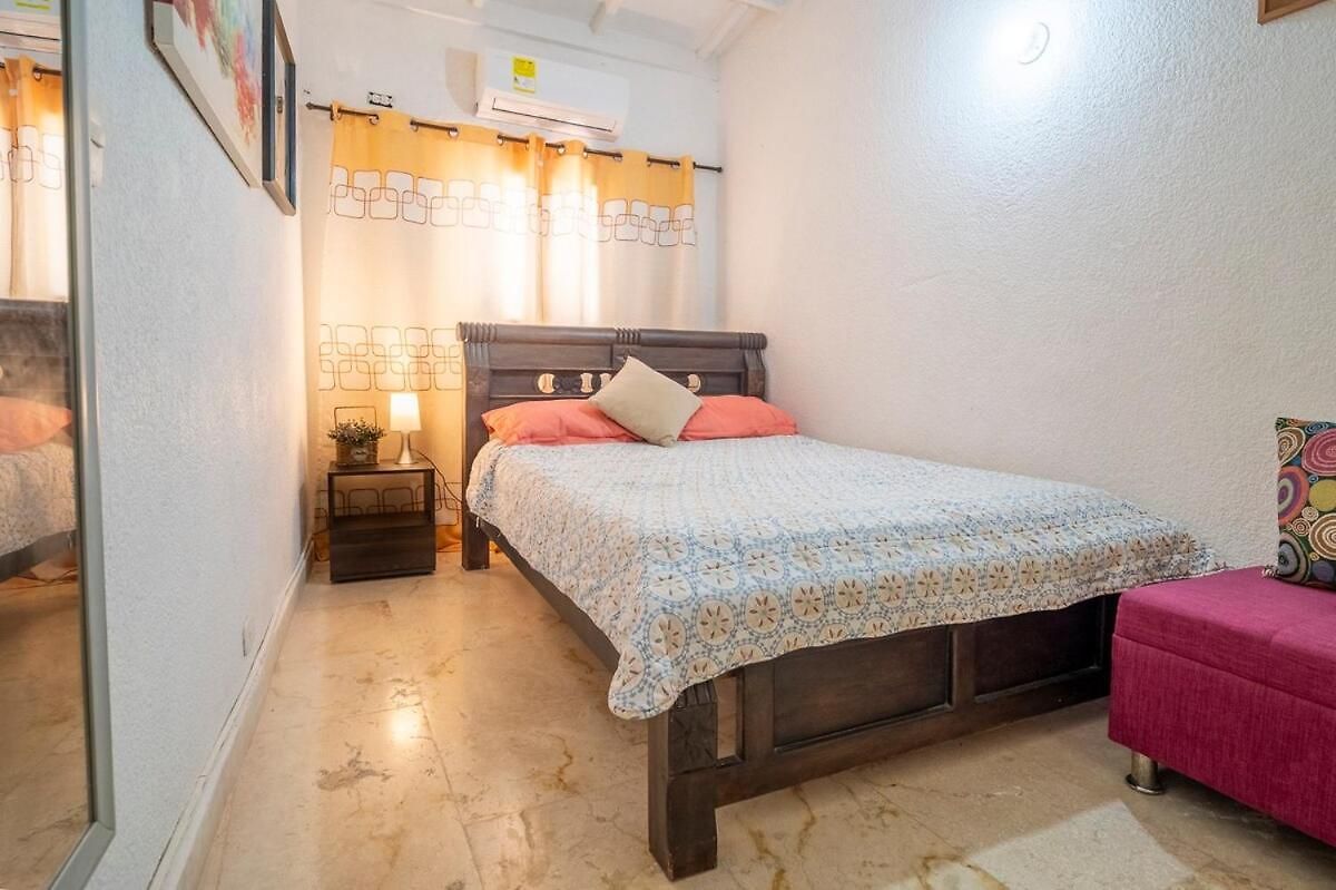 Apartamento San Diego Acogedor Duplex Cerca A Bóvedas
